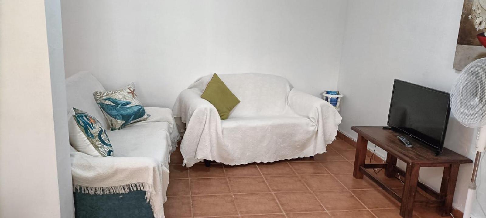 Habitacion Matrimonial En Un Bajo Bano Compartido Areas Compartidas Abades  Exteriér fotografie